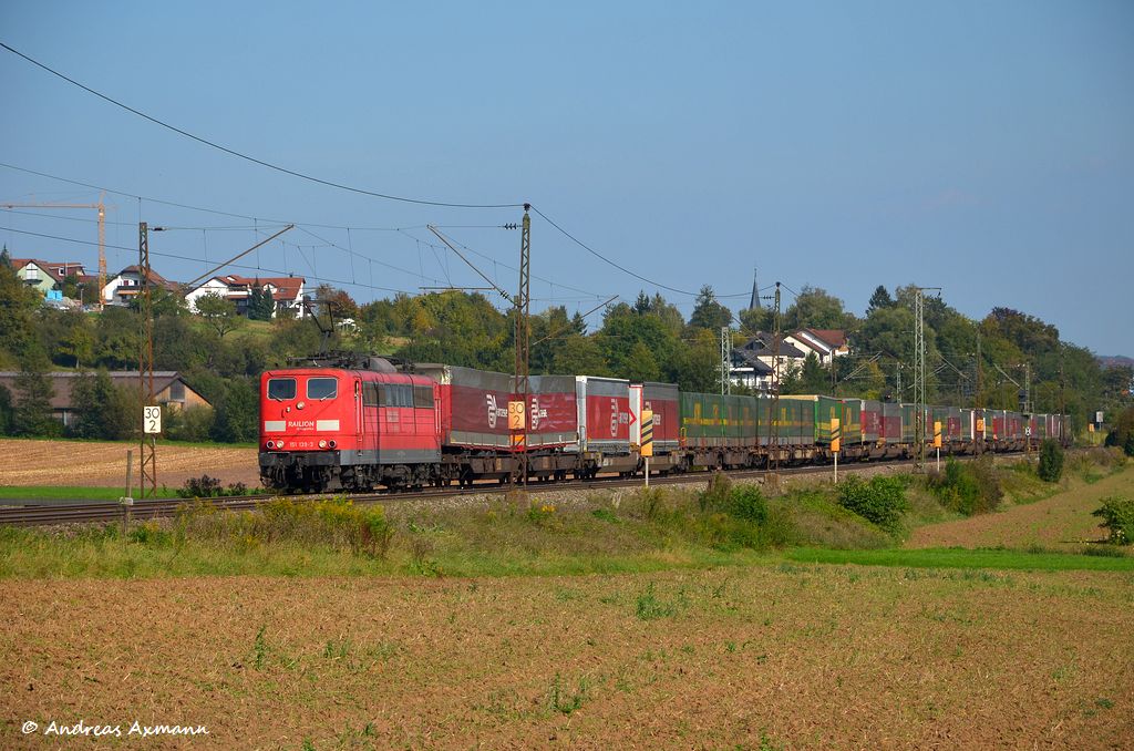 151 139 mit Sattelauflieger in Richtung Stuttgart/Kornwestheim durch Ebersbach/Fils. (27,09,2011)