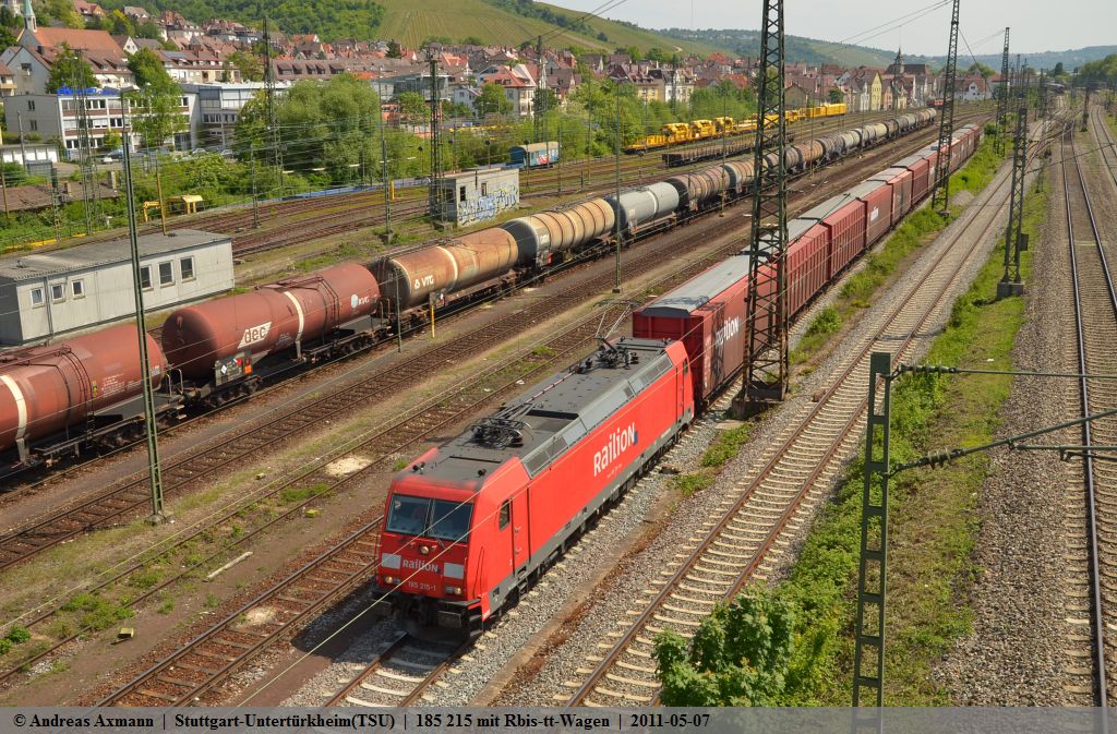 185 215 mit Rbis-TT Wagen bei der Ausfahrt aus dem Stuttgarter Hafen/Umschlagbahnhof, bei dem 185 215 einen Richtungswechsel vorgenommen hat. (07,05,2011)