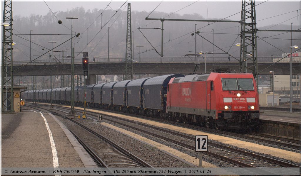 185 290 unterwegs mit Sfhimmns732-Wagenzug in Richtung Mnchen. (25,01,2011)
