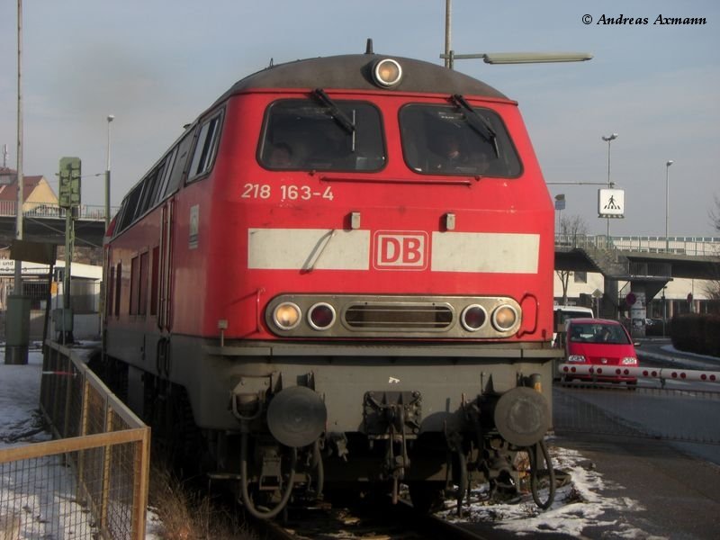 218 163-4 in Wendlingen auf der Rckfahrt nach Kirchheim/Teck (16.01.2009)