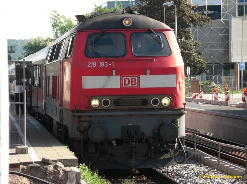 218 193-1 als Lz76370 von Plochingen nach Wendlingen/Neckar, um als RB13999 weiter nach Kirchheim/Teck zu fahren (20.05.2009)