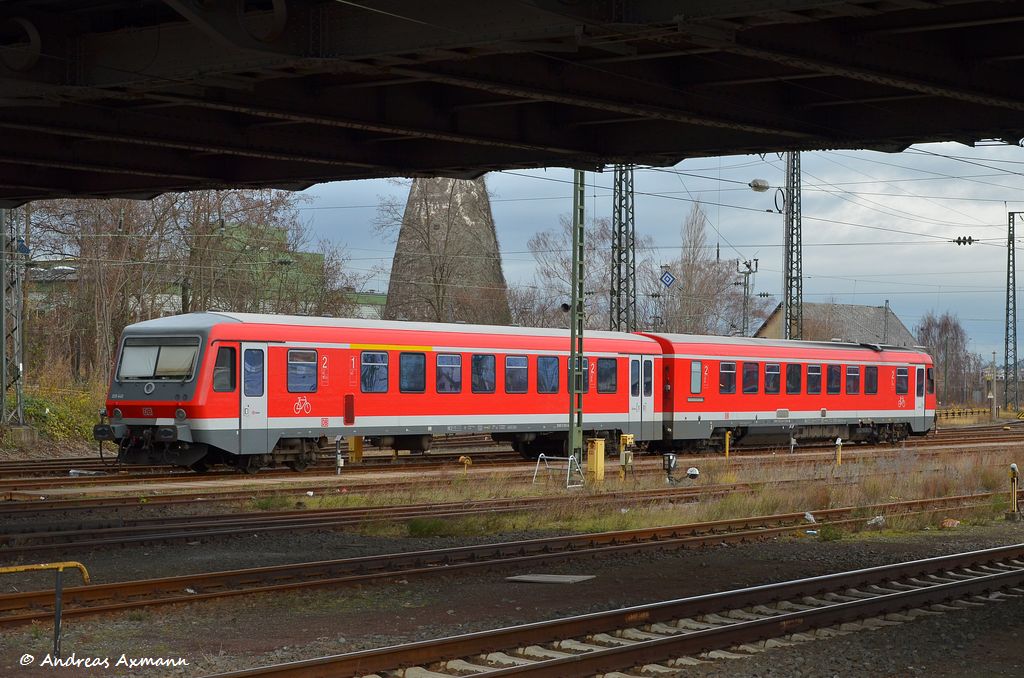 628 440 abgestellt im Vorfeld des Hbf Darmstadt. (13,12,2011)