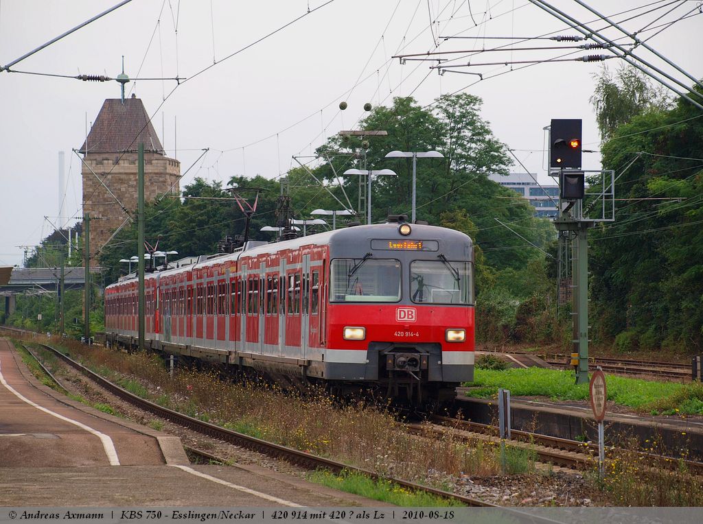 Als Lz bei der Durchfahrt durch Esslingen/Neckar mit 420 914-4 und ?. (18,08,2010)