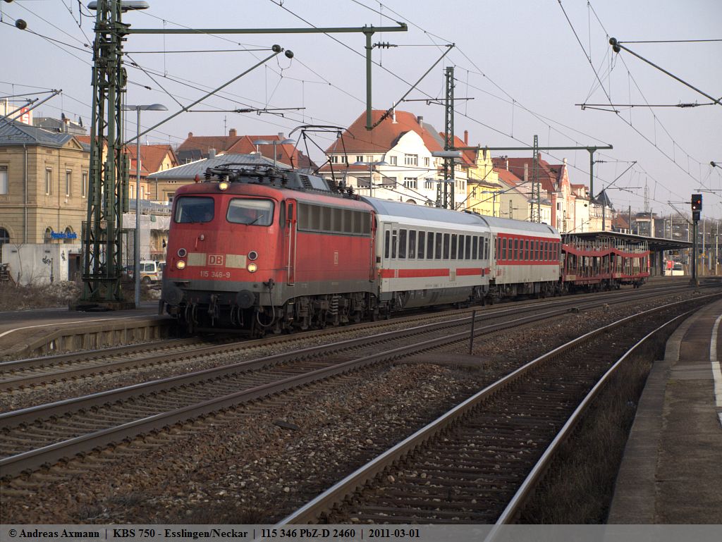 Auf dem Weg von Mnchen nach Stuttgart hat 115 346 als PbZ-D 2460 Interessante Wagen am Haken. Hier bei der Durchfahrt durch Esslingen/Neckar. (01,03,2011)