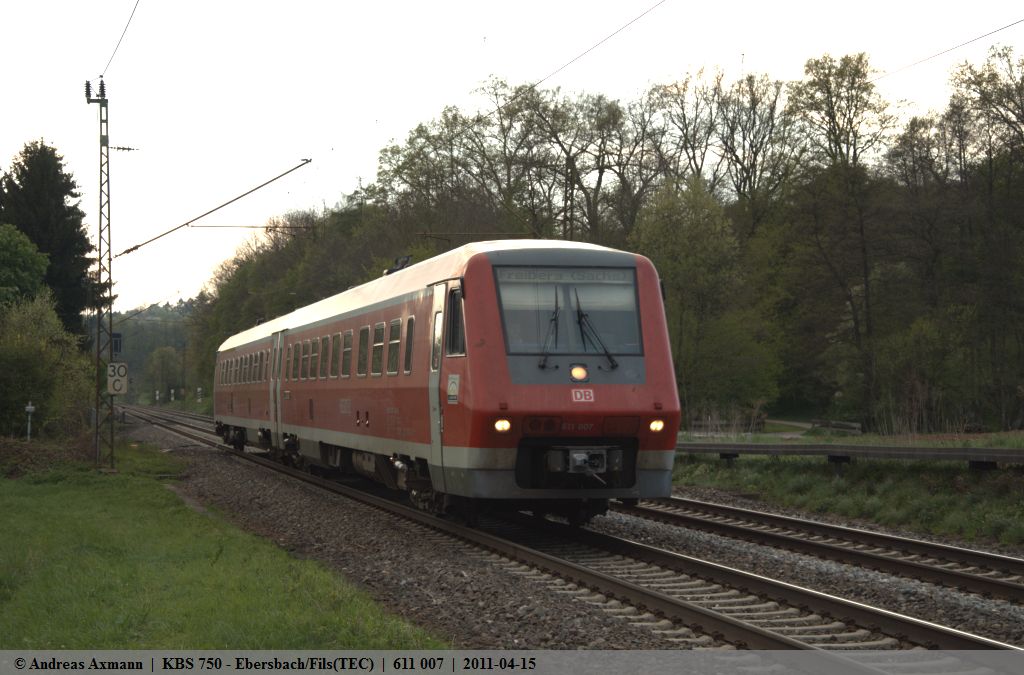 Auf dem Weg in Richtung Ulm 611 007 bei Ebersbach/Fils. (15,04,2011)
