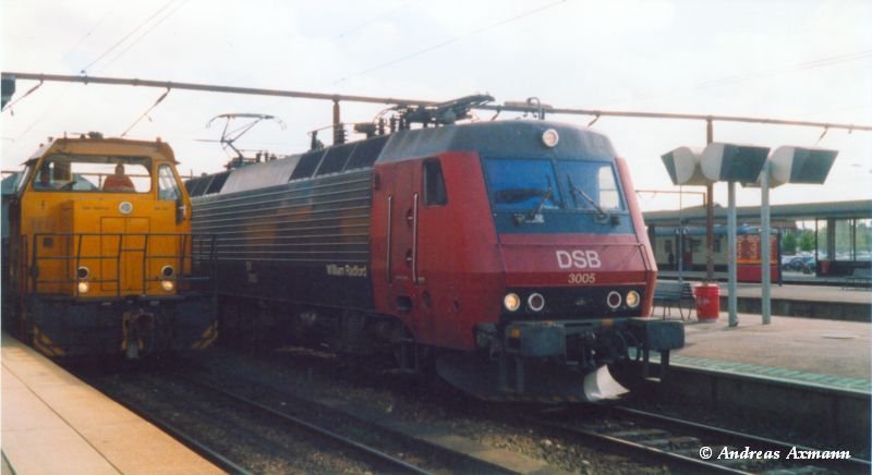 MK 617 der Fa. gods und ME 3005 auf dem Weg nach Kalundborg (2002) - Originalbild eingescannt