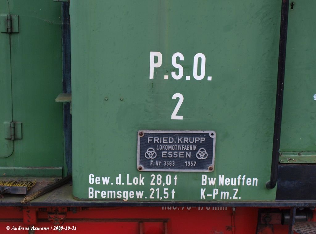 Typenschild der Krupp 3593 Lok 2 der PSO - Papierfabrik Scheufelen GmbH & Co. KG (Oberlenningen), heute gehrt sie der GES. (31.10.2009)