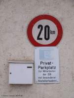 bahnschilder-werbeplakate-und-ahnliches Privatparkplatz der DB ohne zugang zu einer Stra�e, gesehen am ehemaligen G�terbahnhof Esslingen (Neckar). (03,02,2010)