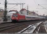 BR 101 mit Zugen Bevor der gro�e Regen kam, fuhr 101 114 mit ihrem IC 2260 aus M�nchen nach Karlsruhe durch Esslingen am Neckar. (07,12,2010)