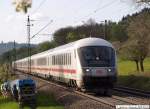 BR 101 mit Zugen  EC 391 mit 101 045 auf dem Weg von Stuttgart nach Linz bei Kuchen. (26,04,2010)