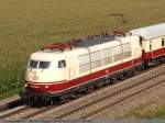 BR 103 An der Nassachtalbr�cke bei Uhingen konnte ich 103 184-8 mit seinem Sonderzug TEE 5461 auf seinem Weg von Klagenfurt �ber Stuttgart/Mannheim nach Dortmund erwischen. (12,09,2010)