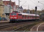 BR 111 mit Zugen Halt in Esslingen am Neckar der RB19338 mit 111 161-6 auf dem Weg von Geislingen/Steige nach Esslingen. (08,11,2010)