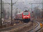 br-1462-traxx-p160-ac2 146 201-9 legt sich m�chtig in die Kurve um durch den Bf. Untert�rkheim zu fahren. (05,02,2010)