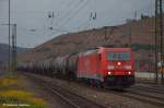 BR 185 185 275 mit KeWa durch Esslingen am Neckar in Richtung M�nchen. (02,12,2011)