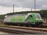 BR 185 185 389-4 beehrt den S�ddeutschen Raum in Plochingen. Abgestellt zwischen Gleis 5 und 6 im Bf Plochingen. (15,09,2010)