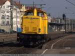 BR 213 Auf langsamer fahrt kommt 213 338 auf Gleis 5 in den Bf Esslingen am Neckar eingefahren, da er den versp�teten IC 2013 und ICE 597 durchlassen musste. (04,03,2011)