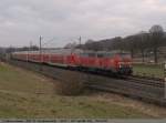 BR 218 mit Zugen Als Sandwitch bringen 218 427 und 218 ? ihren IRE 4244 von Ulm nach Stuttgart bei Ebersbach/Fils. (28,02,2011)