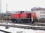 BR 294 Nachdem 335 131-5 abgekoppelt ist, f�hrt 294 781-0 zur�ck, um vier wagen zu Rangieren. (18,02,2010)