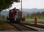 BR 364 Rangierfahrt der 364 449 vom Gel�nde der PSO auf DB-Schienen in Oberlenningen. (01,10,2009)