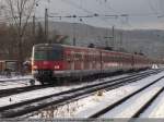 br-420 420 465 und 420 413 mit S1 bei der Einfahrt im Endbahnhof Esslingen. (03,01,2011)