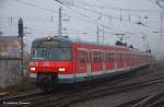 Einfahrt der S8 mit ...  Andreas Axmann 25.11.2011