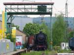 BR 50 Die Einheitsg�terzuglok 50 2740 der Ulmer Eisenbahnfreunde e. V. steht im ehemaligen G�terbereich unter einem Bockkran zum Aus-schnaufen. (16,05,2010)