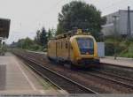 BR 711 Ein kurzer Stop des 711 121-4 im Bf Wendlingen am Neckar und dann geht es weiter zur Baustelle f�r die neue Br�cke am Ortseingang von Oberbohingen. (16,09,2010)