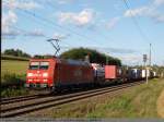 185 165-8 mit einem Containerzug in Richtung Stuttgart. (30,08,2010)  ...