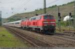 IC 2013 gezogen von 218 390 und 218 ??? auf dem Weg nach Ulm/Oberstdorf durch Esslingen am Neckar.