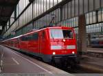 Abfahrt um 19:58 Uhr nach Crailsheim mit 111 162 als RE 19947 von Stuttgart Hbf.