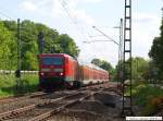 RE mit 143 012 auf dem Weg von Tbingen nach Stuttgart bei Wendlingen am Neckar. (23,05,2010)