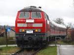 Ende von 218 auf der Teckbahn/46706/sag-zum-abschied-leise-servus-mit Sag zum Abschied leise 'Servus' mit Lok-bespannten Zgen auf der Teckbahn. Hier RB13950 von Oberlenningen nach Wendlingen/N in Owen/T. (11.12.2009)