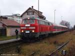 Sag zum Abschied leise  Servus  mit Lok-bespannten Zgen auf der Teckbahn. Ward ich will noch mit, mit der RB13963 nach Oberlenningen hier Dettingen/T. (11.12.2009)
