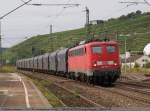 140 678-4 fhrt mit einem Zug Coil-Transportwagen aus Stuttgart kommend durch Esslingen am Neckar in Richtung Plochingen an mir vorbei.
