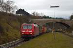 145 053 mit KLV durch Darmstadt-Sd in Richtung Darmstadt Hbf. (13,12,2011)