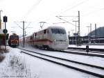 br-401-ice-1/51785/beide-haben-ein-ziel-nur-mit Beide haben ein Ziel nur mit unterschiedlicher Geschwindigkeit ICE1 als 598 unterwegs und 143 881-1 mit RB 19330 nach Stuttgart Hbf. unterwegs, danach trennen sich ihre Wege. (28,01,2010)