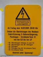 Warnschild fr unter Spannung stehende Oberleitung zwischen Wendlingen am Neckar und Kirchheim unter Teck.