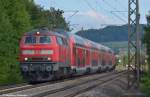 kbs-750-filsbahn/213860/bei-diesem-sound-wird-einem-ganz Bei diesem Sound wird einem ganz warm ums Herzerl. 218 439 und 218 409 mit ihrem IRE 4244 durch Uhingen nach Stuttgart. (08,08,2012)