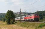 218 494 und 218 ??? ziehen ihren IC 2013 mit + 40 min durch Uhingen in Richtung Ulm/Oberstorf. (29.07.2012)