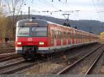 420 458 und 420 442 kommen als S1 von Bblingen in ihre Endstation Esslingen am Neckar eingefahren. (11,11,2010)