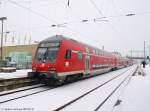 doppelstock-steuerwagen-2-gattung RE 22023 mit Doppelstock-Steuerwagen der 2.Generation im Bf Wendlingen am Neckar. (12,02,2010)