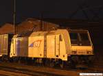 EVB 185 672-3 steht ab-fahrbereit als DGS 59000 mit einem ...