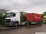 MB Actros 1844 - LKW Vermietung  Truck Store  mit Container beim Stuttgarter Hafen-Westkai. (01;05;2010)