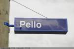 Bahnhofsschild in Pello.
