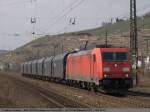 guterzuge Ohne Unternehmenszeichen f�hrt 185 243 mit 6x Sfhimmns-VTG von Stuttgart kommend in Richtung M�nchen durch Esslingen am Neckar. (29,03,2011)