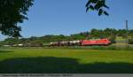 152 083 mit G�terzug ...  Andreas Axmann 25.05.2011