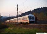 ic Einen sch�nen Sonnenuntergang bekommt IC 2267 mit 120 ? auf seinem Weg nach nach M�nchen . (10,04,2010)