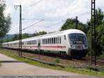 ic Um 14:36 kam 101 085 mit einem (Ersatzzug)? f�r den ICE 517 auf dem Weg von Stuttgart nach M�nchen bei Plochingen vorbei. (13,07,2010) 