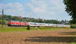 kbs-750-filsbahn 218 390 und 218 456 mit ihrem IC 2012 von Oberstdorf durch Ebersbach/Fils nach Stuttgart. (20,08,2011)