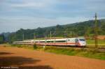 kbs-750-filsbahn Ein paar letzte Sonnenstrahlen bevor sich der Himmel wieder mit Wolken zu zieht, f�hrt 401 067 als ICE 591 von Hamburg-Altona �ber Stuttgart nach M�nchen durch Ebersbach/Fils. (17,09,2011)